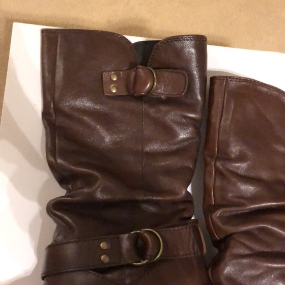 Women’s brown boots - Picture 3 of 8